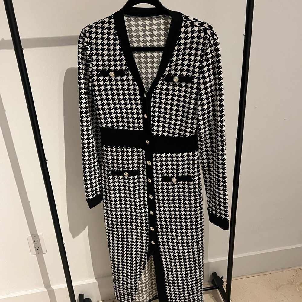 Black and White Houndstooth Maxi Dress